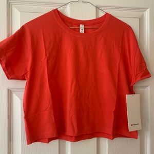 NWT lululemon Cate’s tee in pink punch (red) sz 4